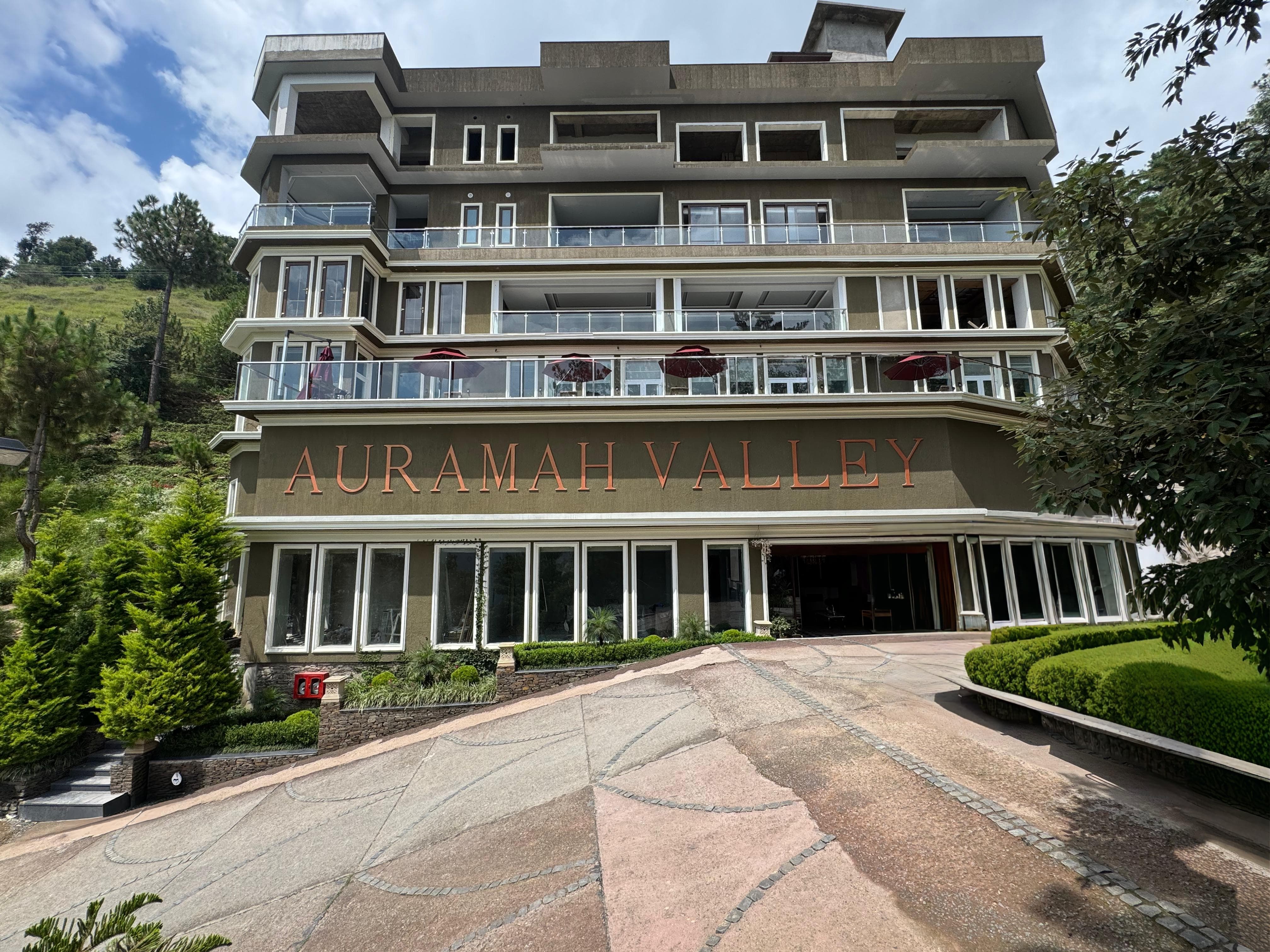 Auramah Valley